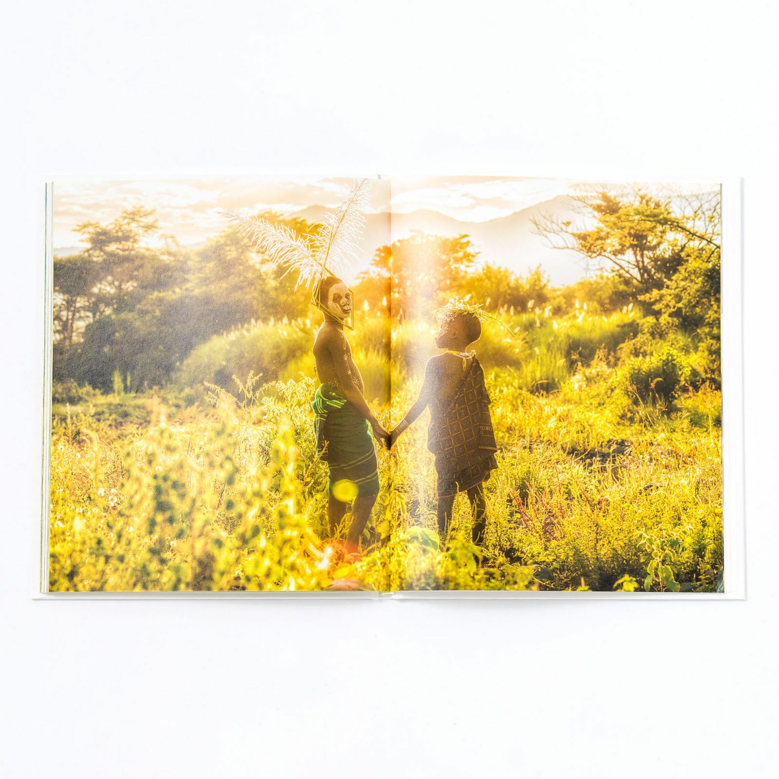 ヨシダナギ　作品名　【SURI　SUNSET】　サイン入り 写真展】写真集SURI COLLECTION発売記念個展＠西武渋谷店 | ヨシダナギ